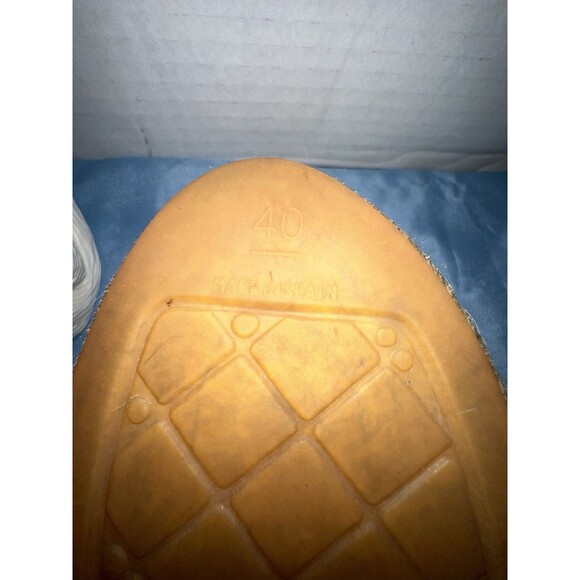 Chanel Camellia espadrilles black size 40, Runs Small ( See measurements) more l - Picture 12 of 16